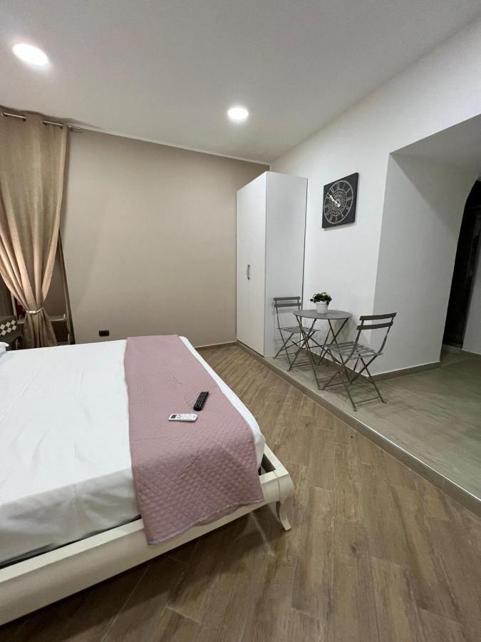 In Piazzetta Bed and Breakfast Napoli Eksteriør billede