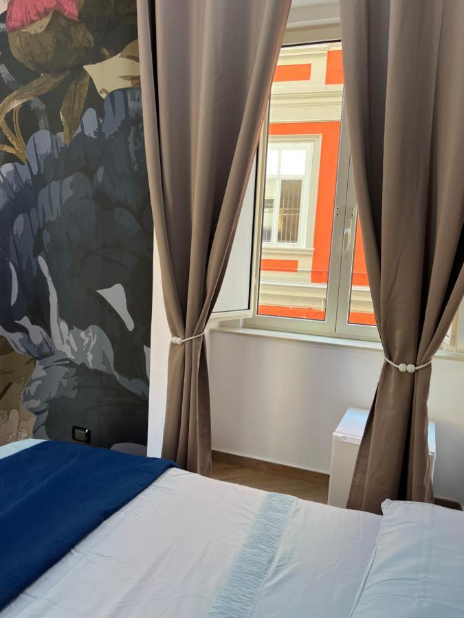 In Piazzetta Bed and Breakfast Napoli Eksteriør billede
